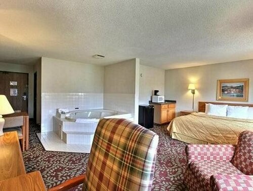 Гостиница Comfort Inn Rhinelander в Томахоке