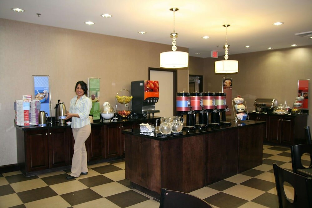 Фото Hampton Inn Olathe