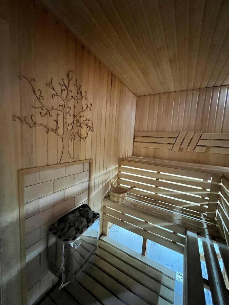 Фото Gabrielle International Hotel