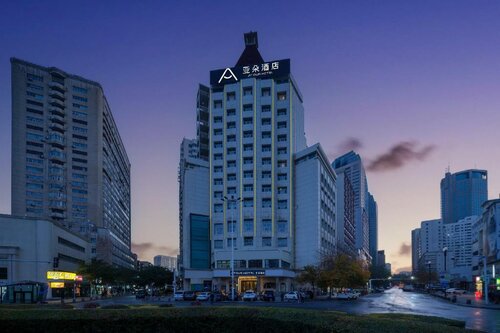 Гостиница Atour Hotel Urumqi People's Cinema в Урумчи