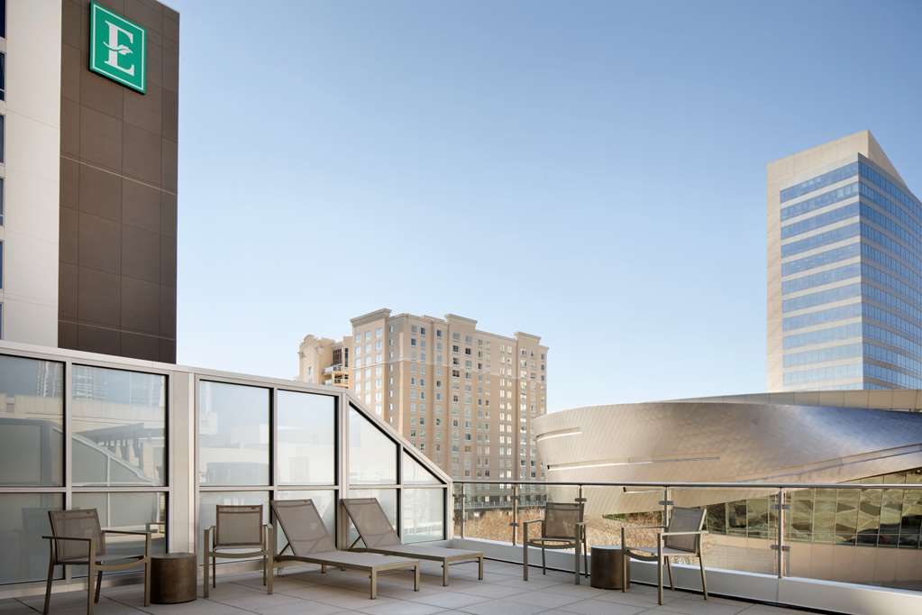 Фото Embassy Suites by Hilton Charlotte Uptown