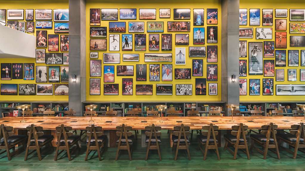 Фото Graduate Eugene