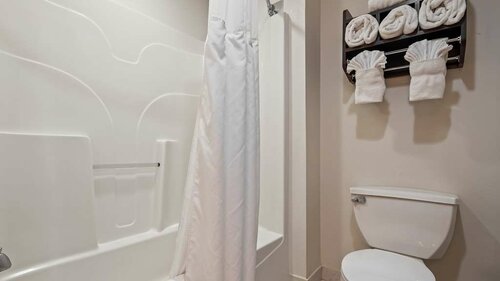 Гостиница Best Western Plus O'Hare International South Hotel в Элмхерсте
