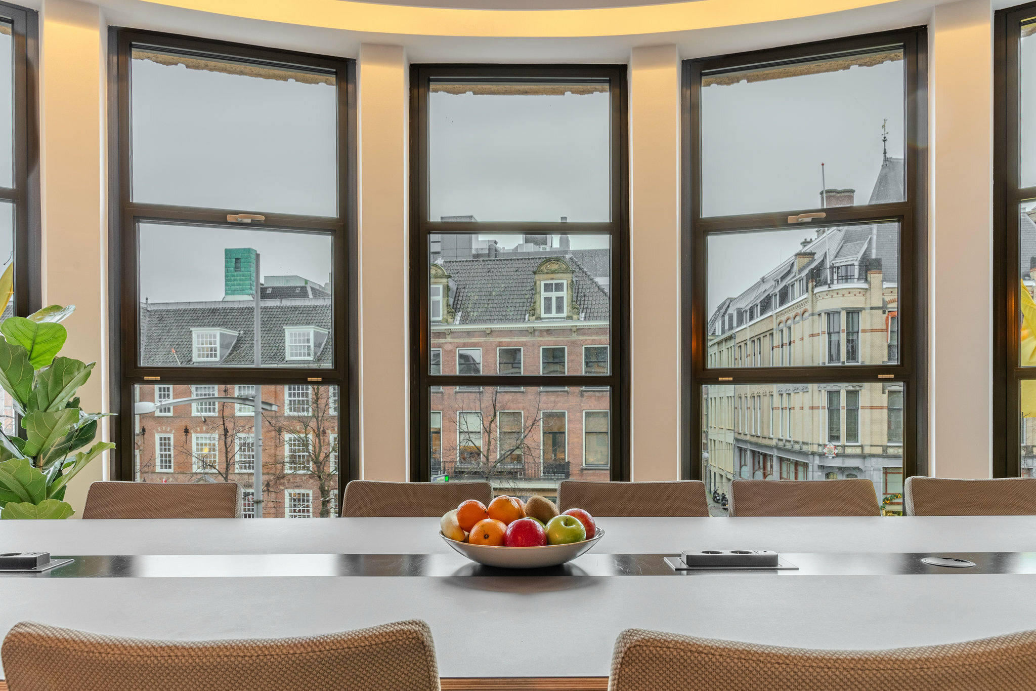 Фото Voco The Hague, an Ihg Hotel