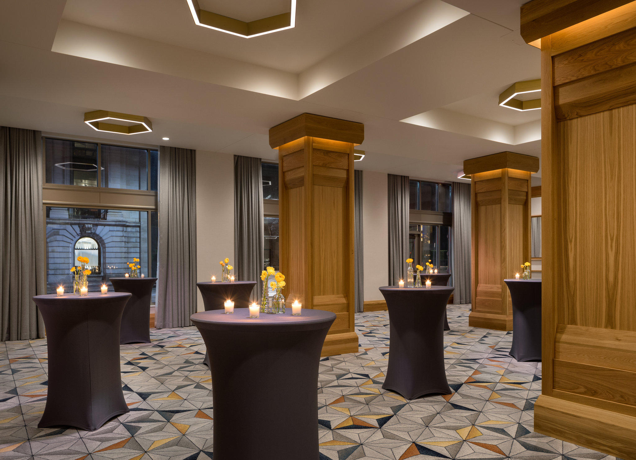 Фото Kimpton Schofield Hotel, an Ihg Hotel