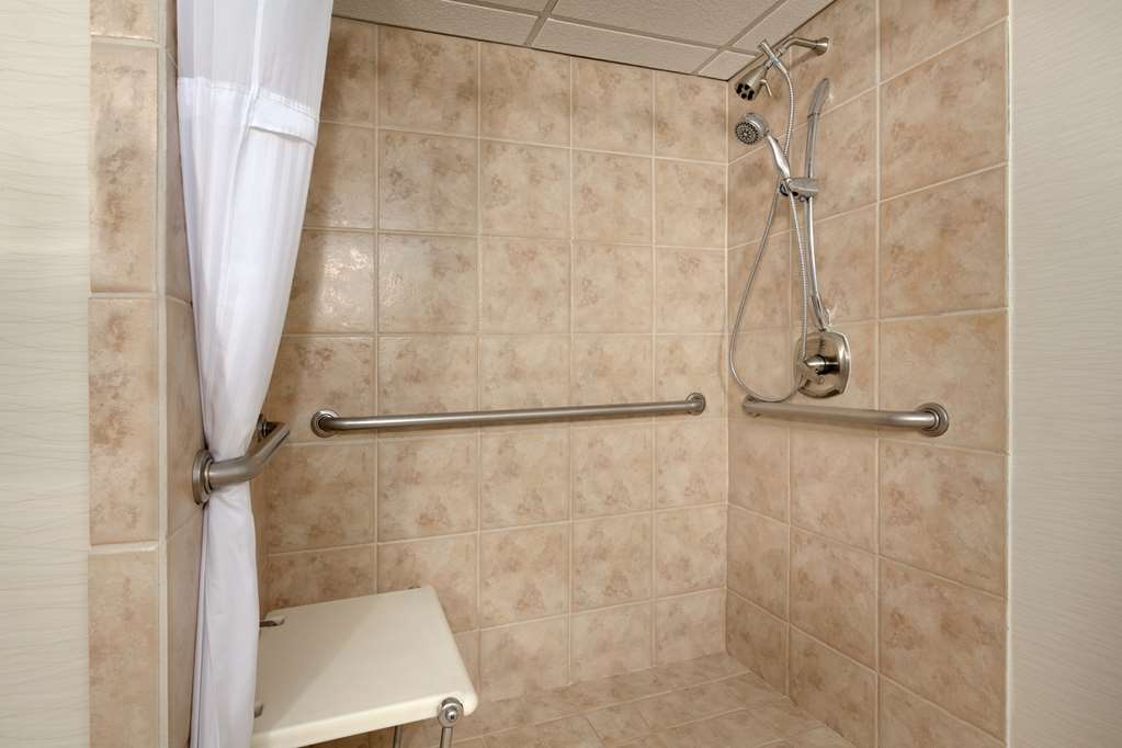 Фото Embassy Suites by Hilton Oklahoma City Will Rogers Airport