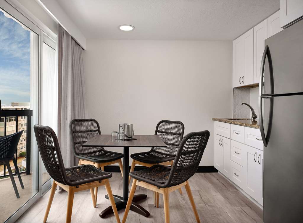 Фото Hilton Garden Inn Cocoa Beach Oceanfront