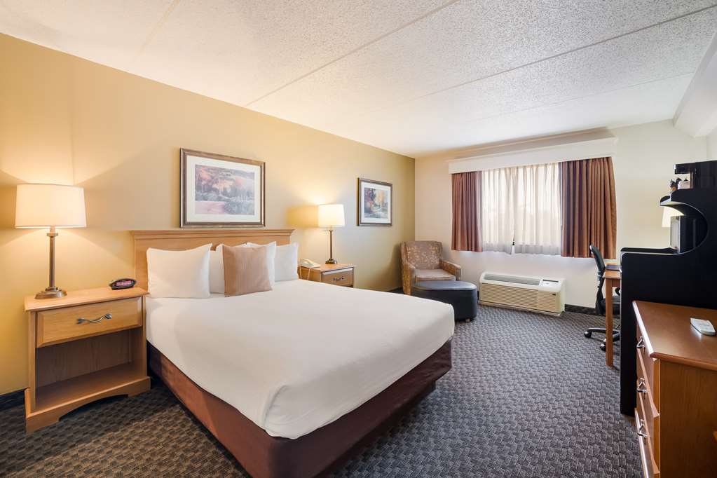 Фото Best Western Riverfront Inn