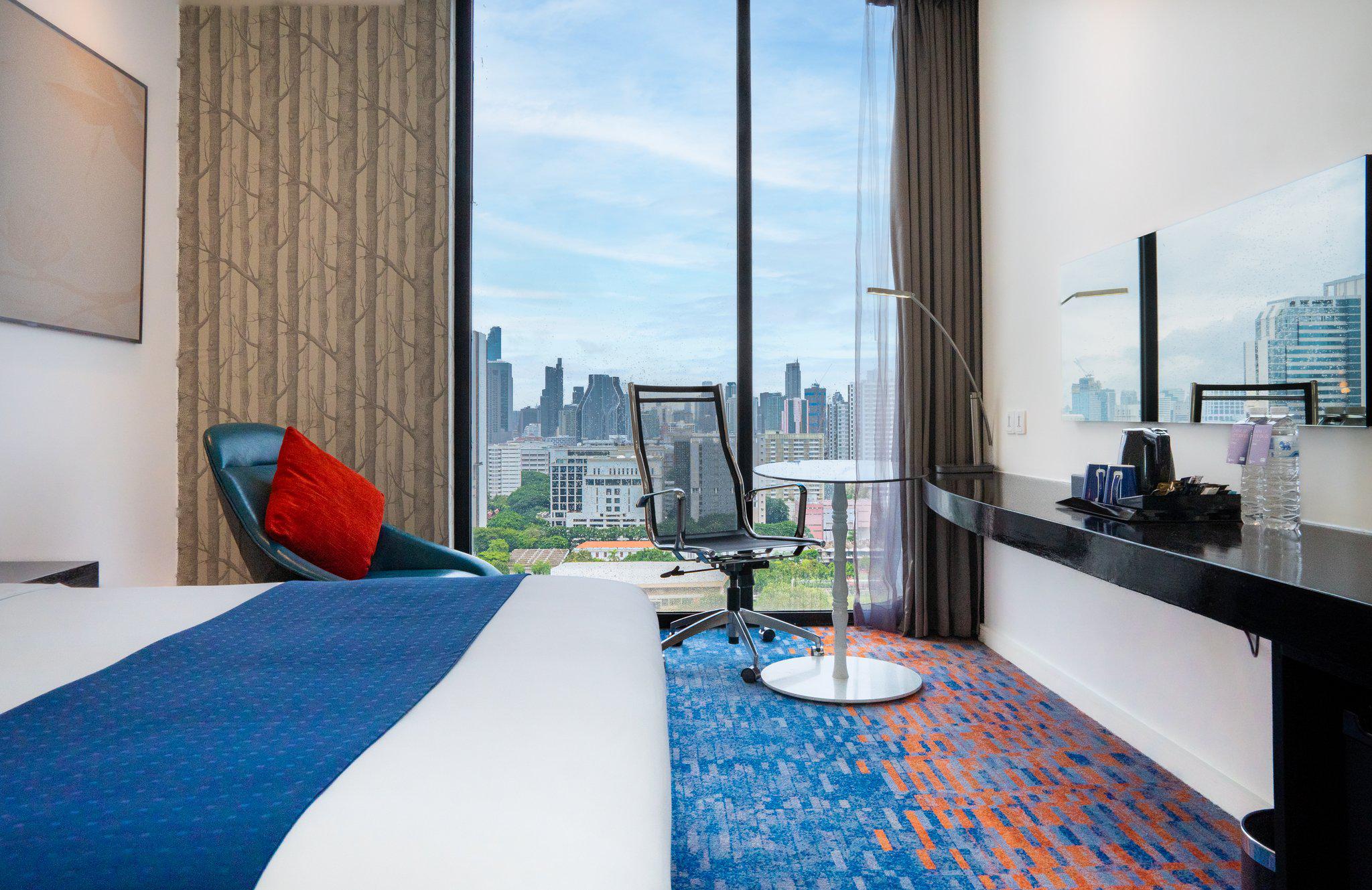 Фото Holiday Inn Express Bangkok Siam, an Ihg Hotel