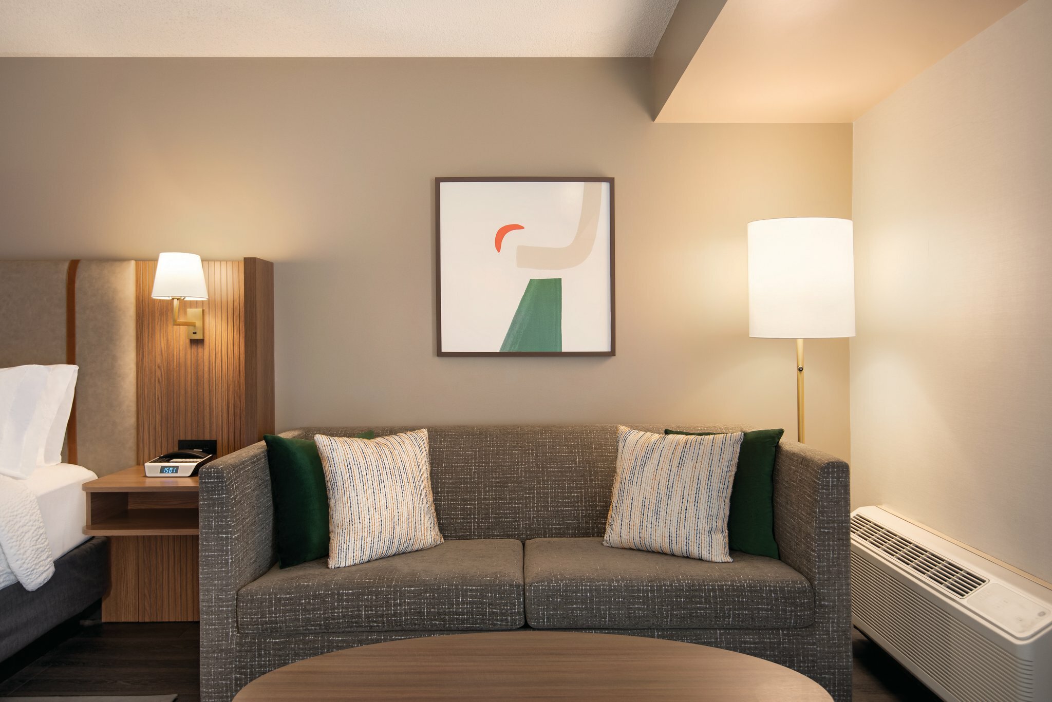 Фото Holiday Inn Hotel & Suites Vancouver Downtown, an Ihg Hotel