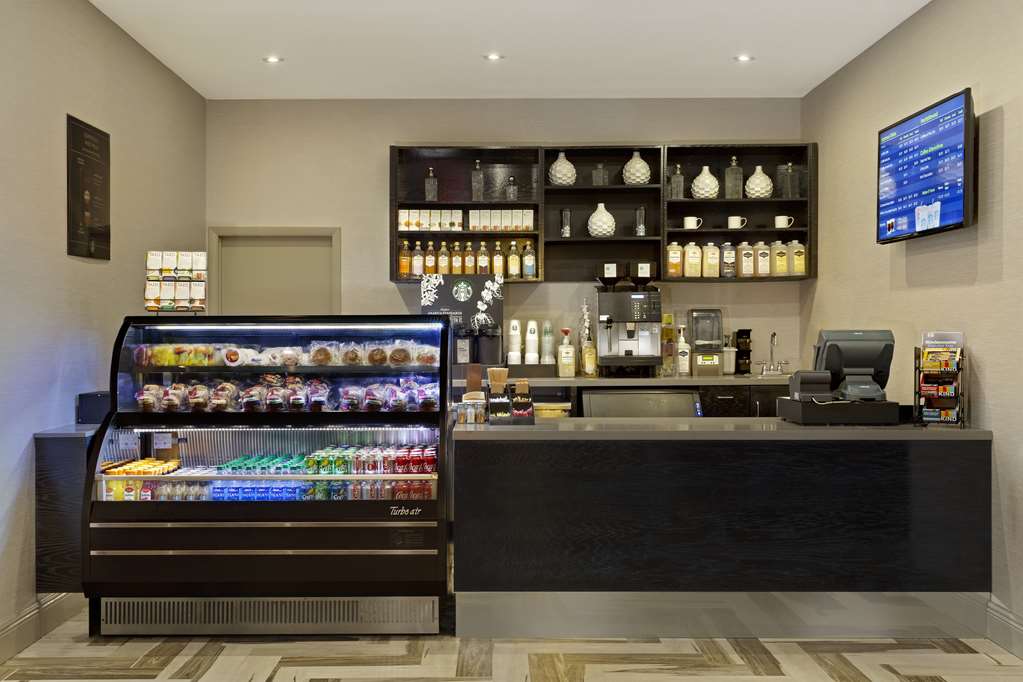 Фото DoubleTree by Hilton Hotel Orlando East - Ucf Area