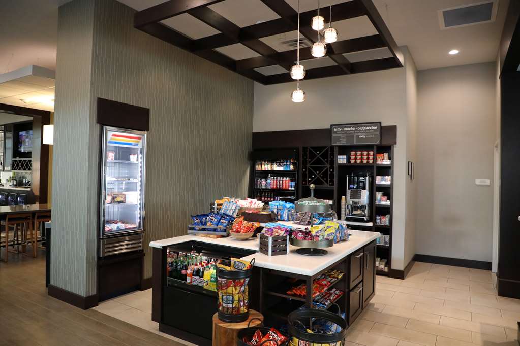 Фото Hilton Garden Inn Austin Airport