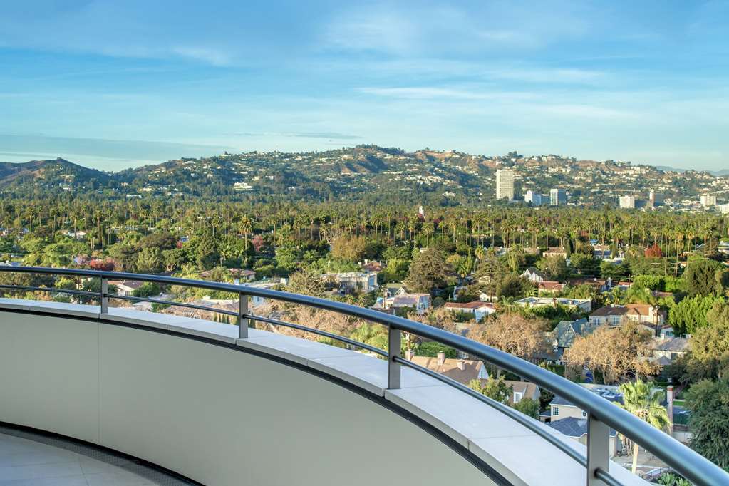 Фото Waldorf Astoria Beverly Hills