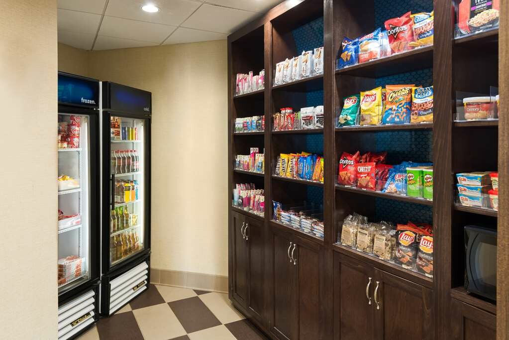 Фото Hampton Inn White Plains/Tarrytown