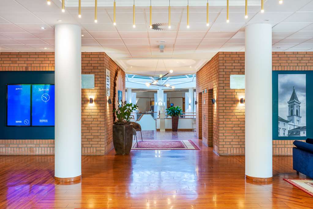 Фото Radisson Blu Hotel, Karlsruhe