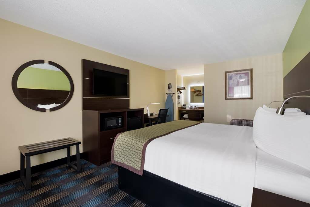 Фото SureStay Hotel by Best Western Manning