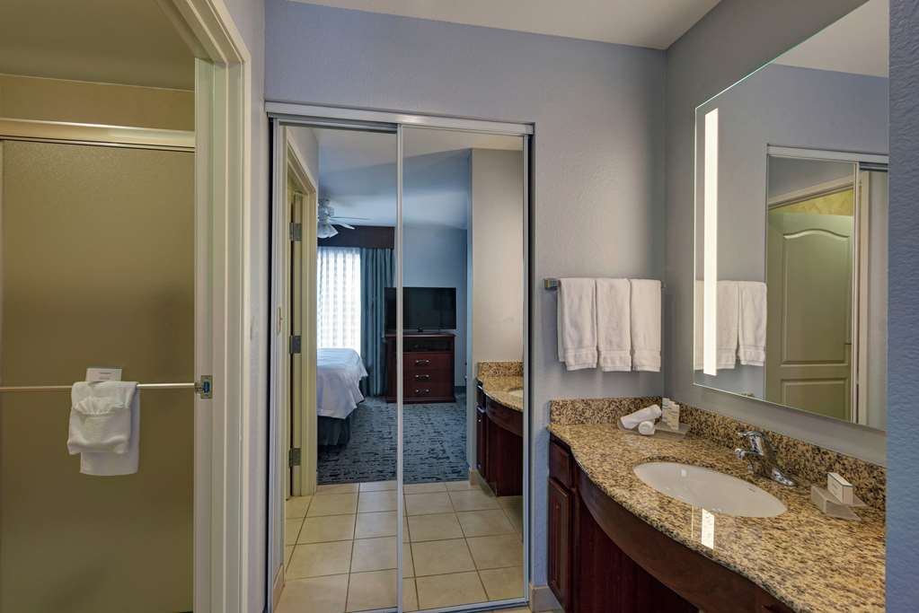 Фото Homewood Suites by Hilton Fort Collins