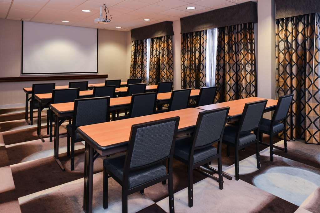 Фото Hampton Inn & Suites Denver-Speer Boulevard