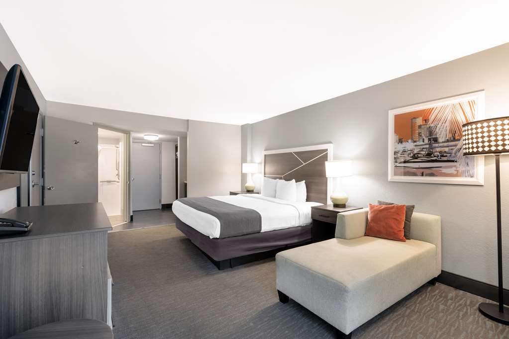 Фото Best Western Plus Daytona Inn Seabreeze Oceanfront