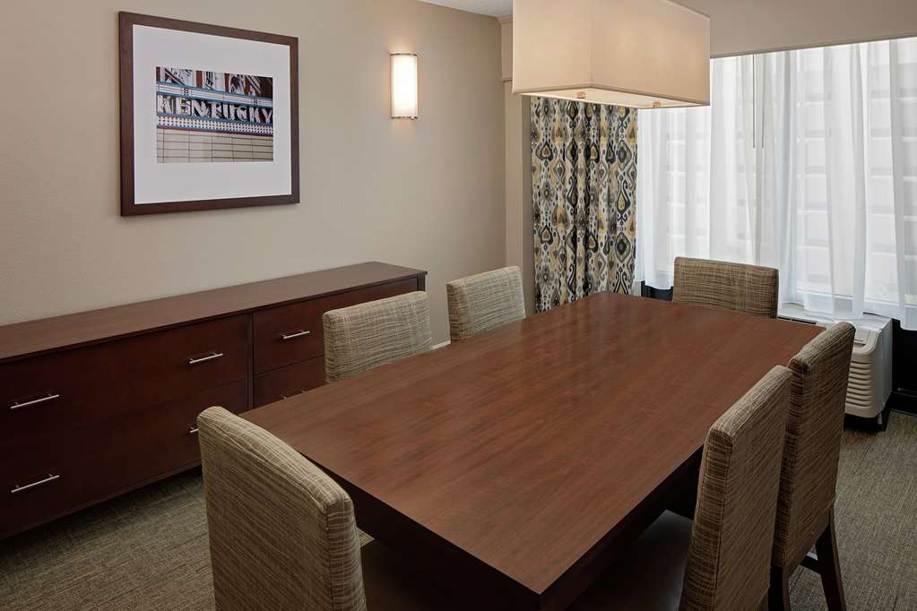 Фото Hampton Inn Louisville Downtown