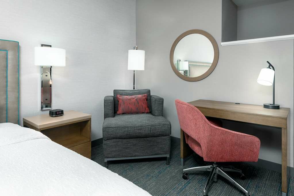 Фото Hampton Inn Boston Bedford Burlington