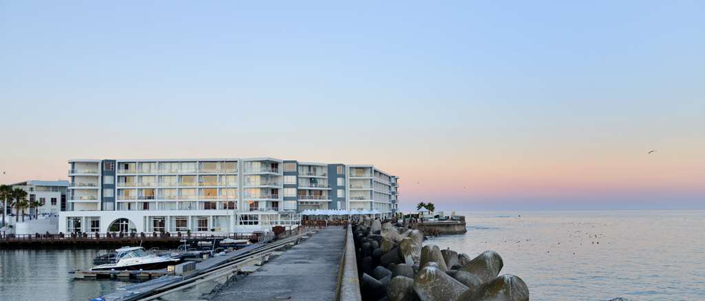 Фото Radisson Collection Hotel, Waterfront Cape Town
