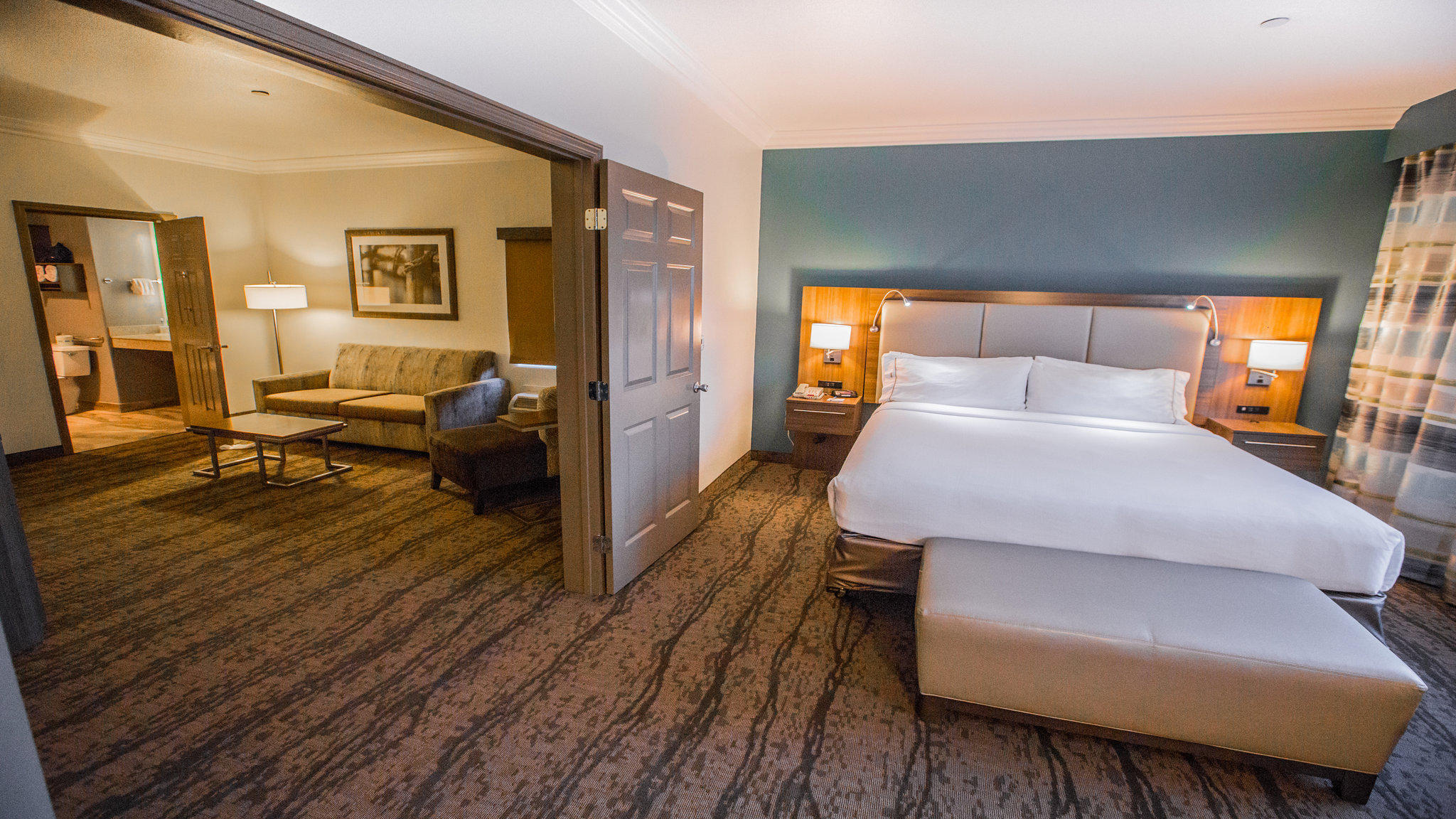 Фото Holiday Inn Express & Suites Paso Robles, an Ihg Hotel