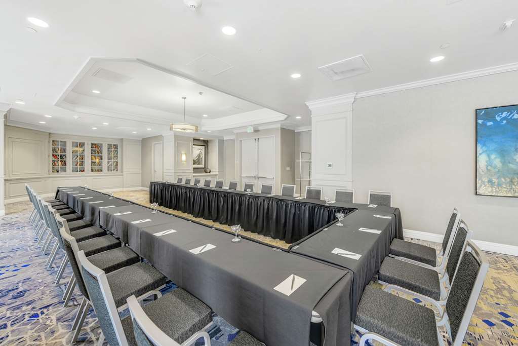 Фото Embassy Suites by Hilton Anaheim Orange