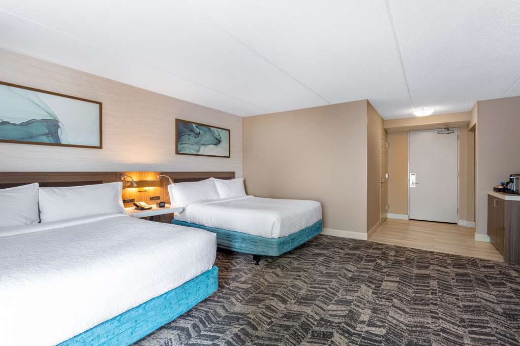 Фото Hilton Garden Inn Islip/MacArthur Airport