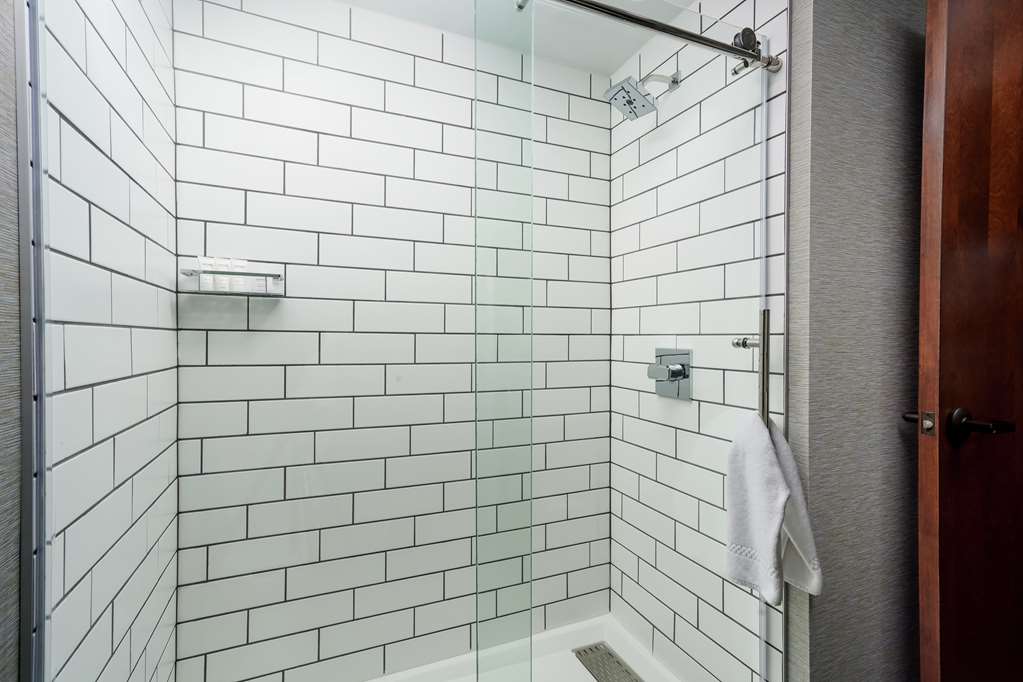 Фото Joinery Hotel Pittsburgh, Curio Collection by Hilton