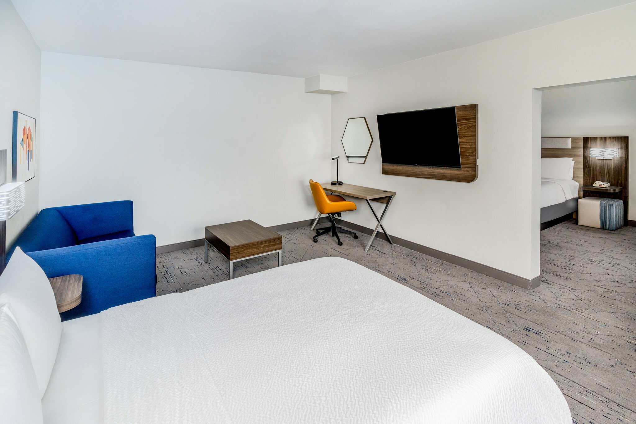 Фото Holiday Inn Express Hotel & Suites Denver North - Thornton, an Ihg Hotel