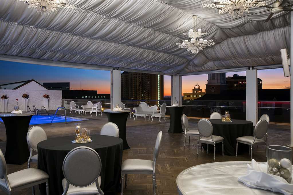 Фото DoubleTree by Hilton Hotel Tallahassee
