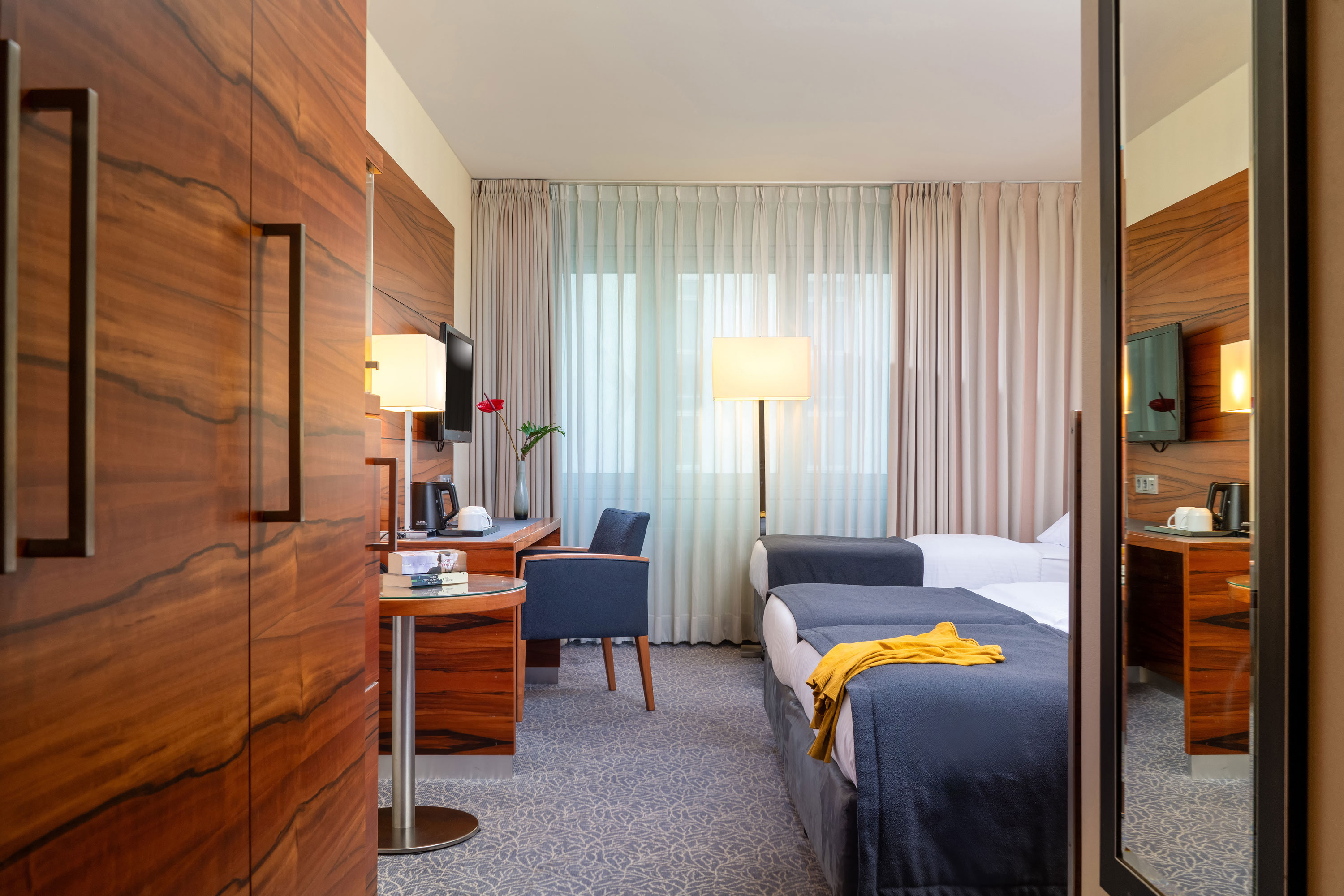 Фото Отель Maritim München