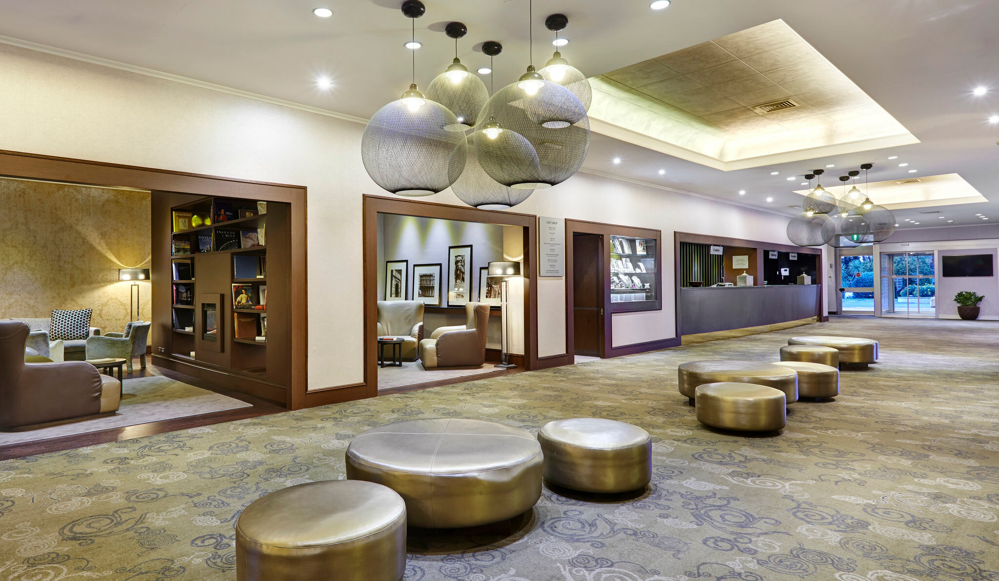 Фото Crowne Plaza Rome St Peter's