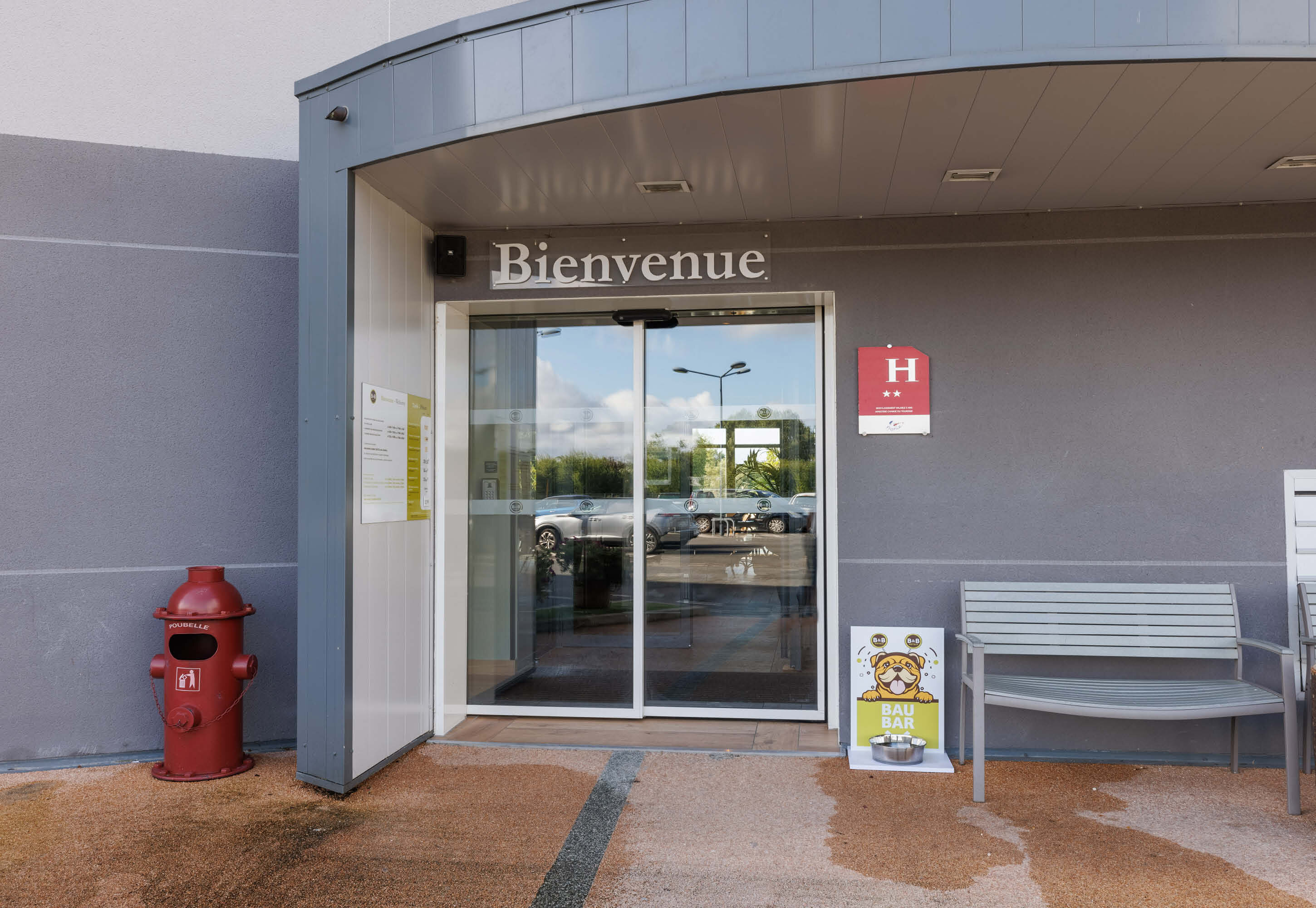 Фото B&b Hotel Clermont-Ferrand Nord Riom