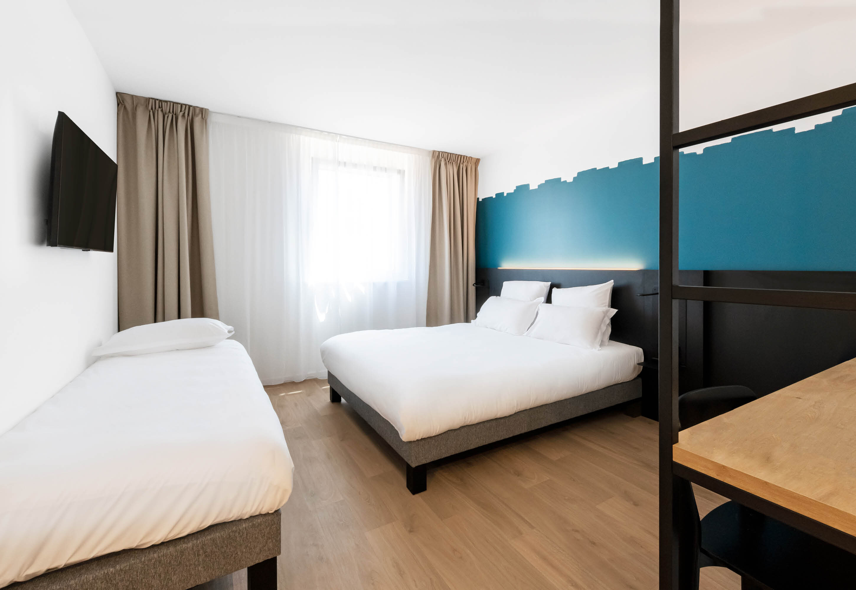 Фото B&b Hotel Nyon