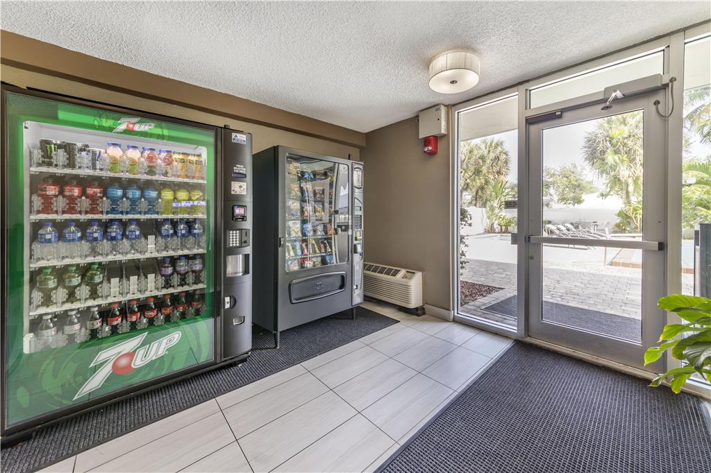 Фото Best Western Plus North Miami/Bal Harbour