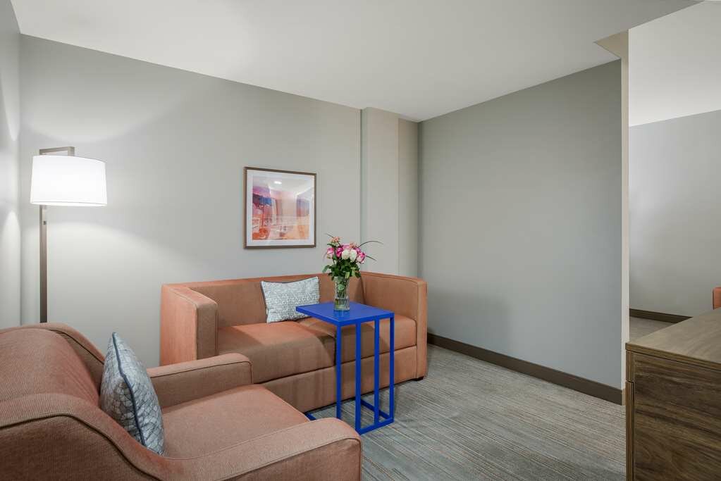 Фото Hampton Inn Linden