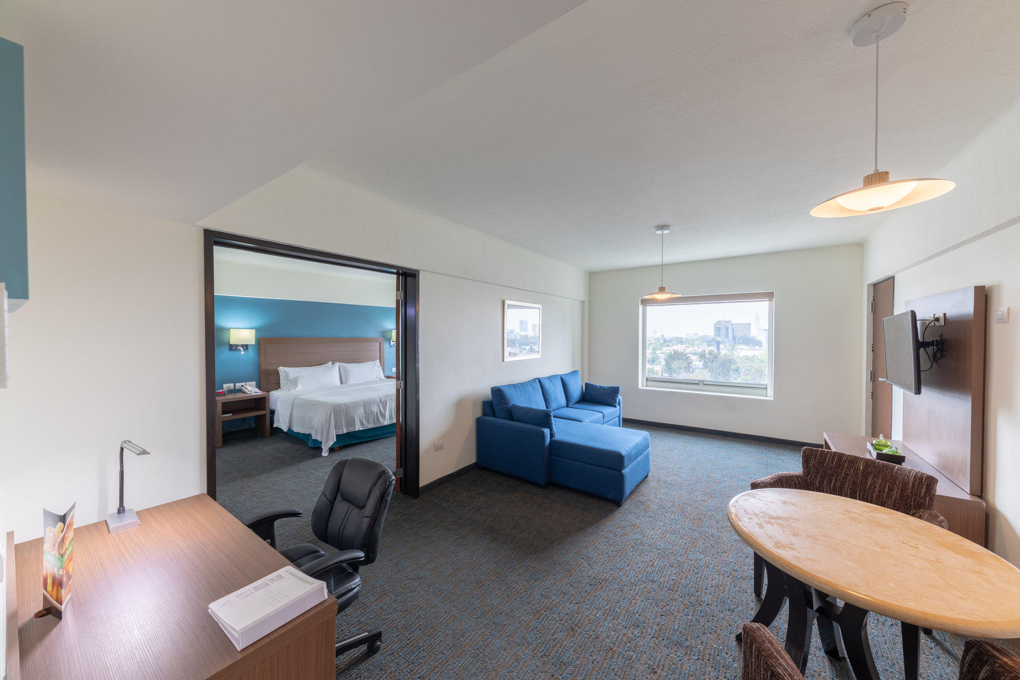 Фото Holiday Inn Guadalajara Expo