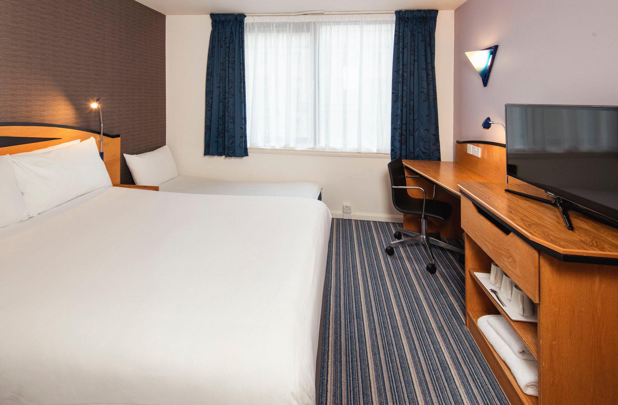 Фото Holiday Inn Express Bristol City Centre by IHG