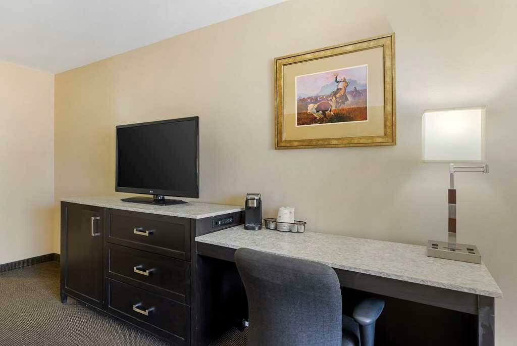 Фото Best Western Plus Country Inn & Suites