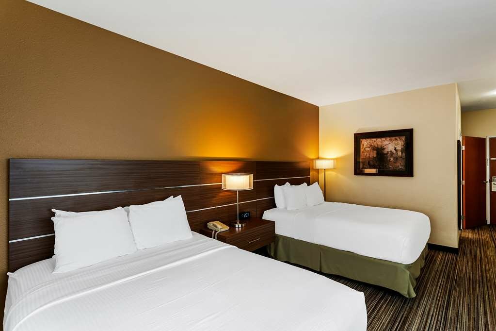 Фото Best Western Rose Quartz Inn