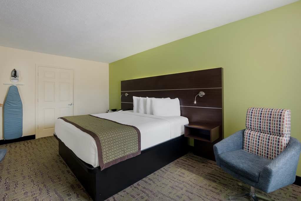 Фото SureStay Hotel by Best Western Manning