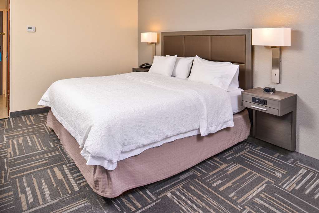 Фото Hampton Inn closest to Universal Orlando