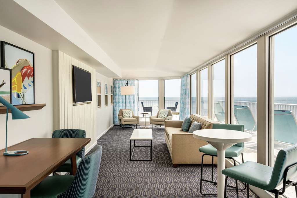 Фото DoubleTree by Hilton Ocean City Oceanfront