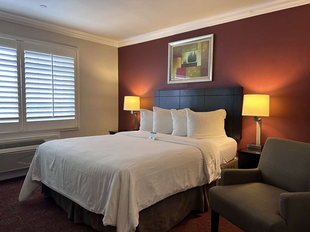 Фото Best Western Burbank Airport Inn