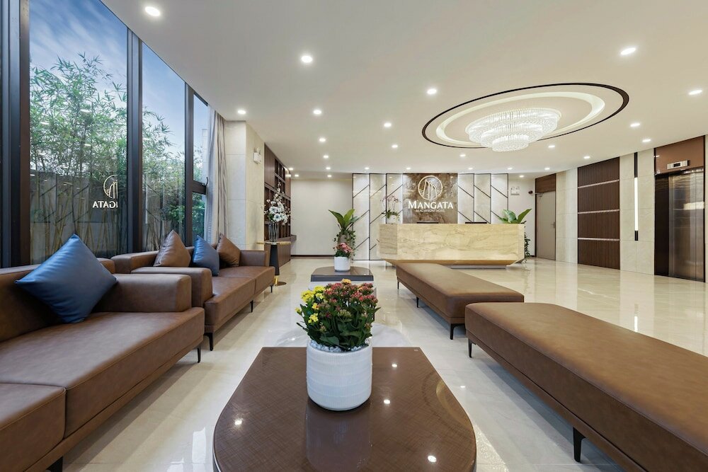 Фото Mangata Beachfront Hotel