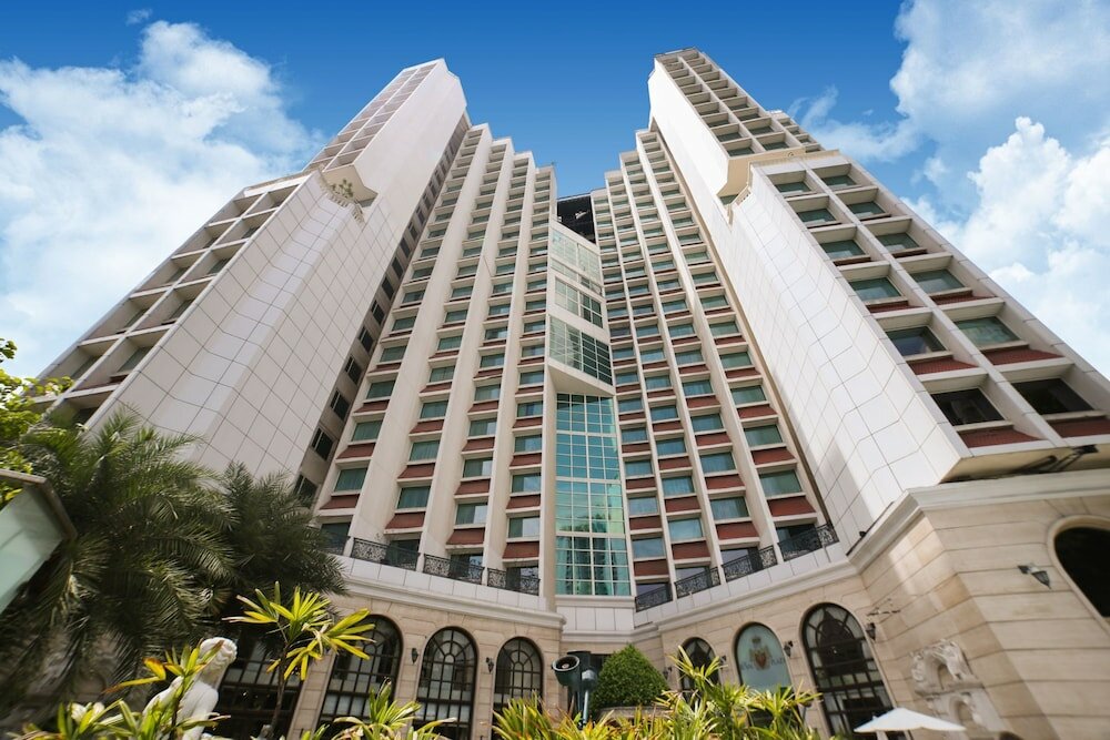 Фото Hotel The Royal Plaza