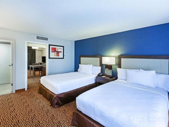 Фото Embassy Suites Hotel Dallas Market Center