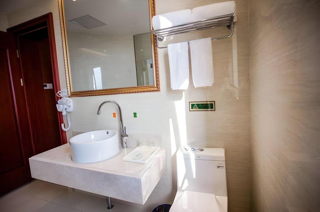 Фото Vienna International Hotel Shanghai Fengxian Nanqiao